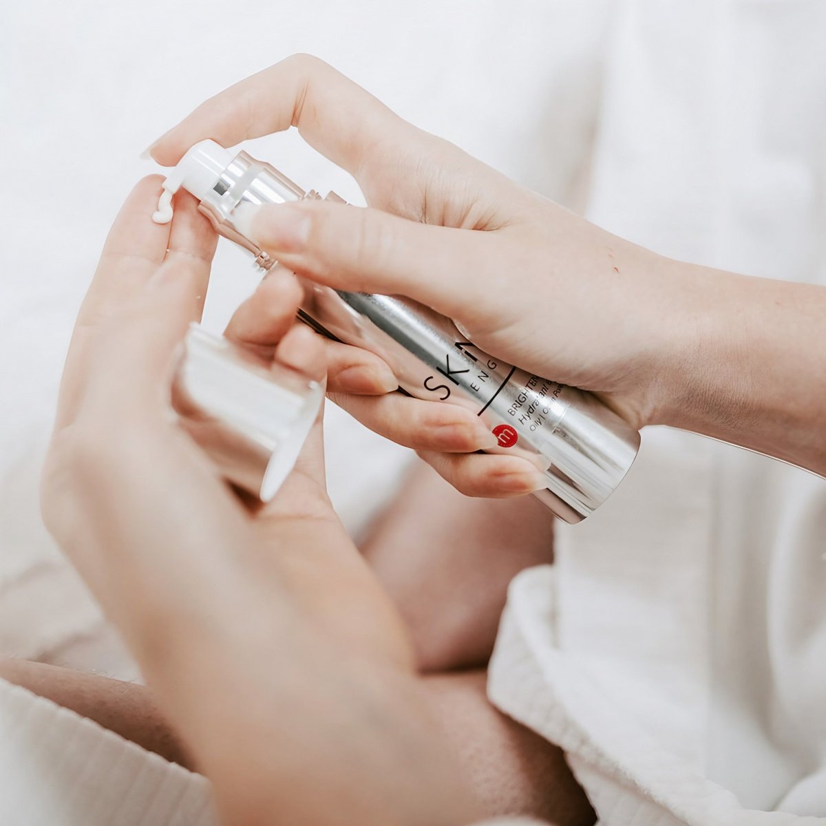 Advanced Brightening Moisturiser - www.skin-rg.com