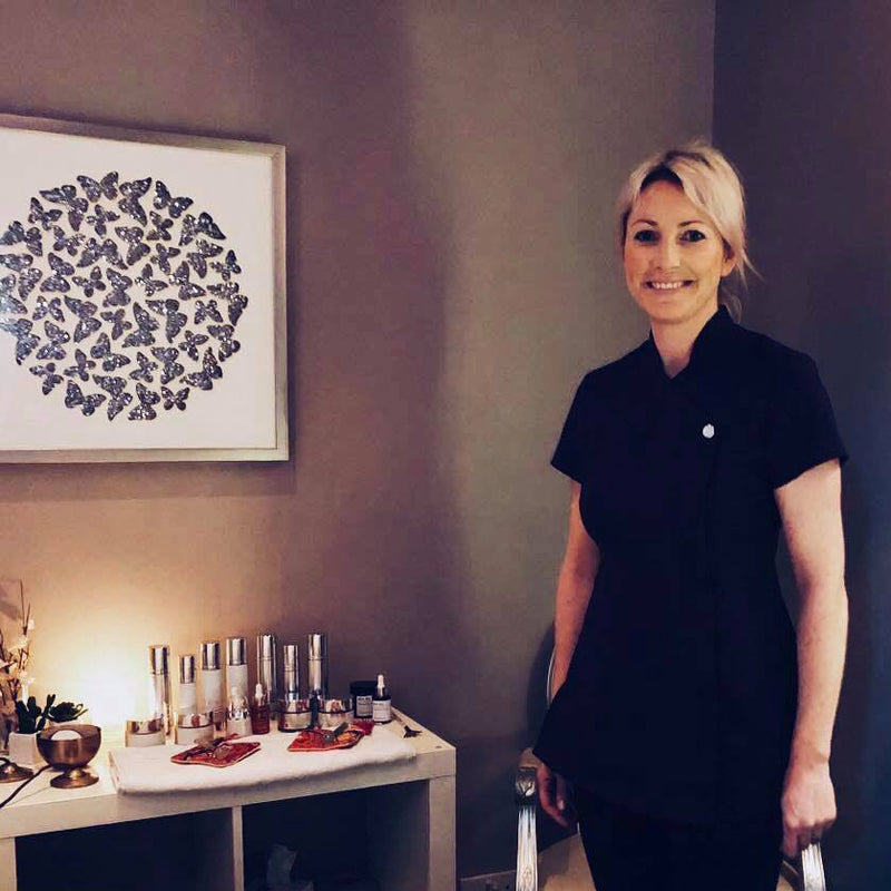 Best expert skincare therapist who does treatments for skin-rg skincare